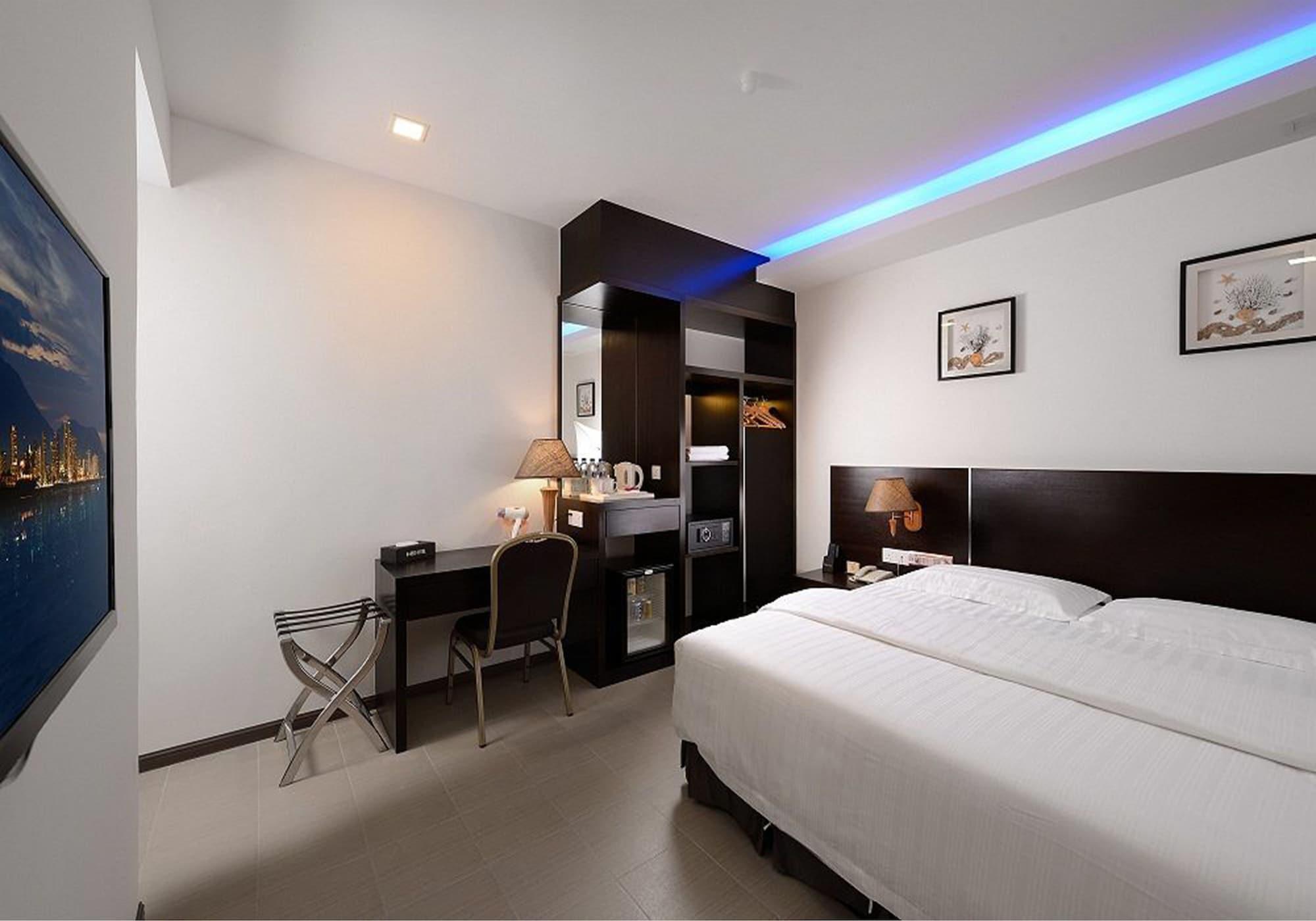 E-Red Hotel Bandar Perda Bukit Mertajam Buitenkant foto